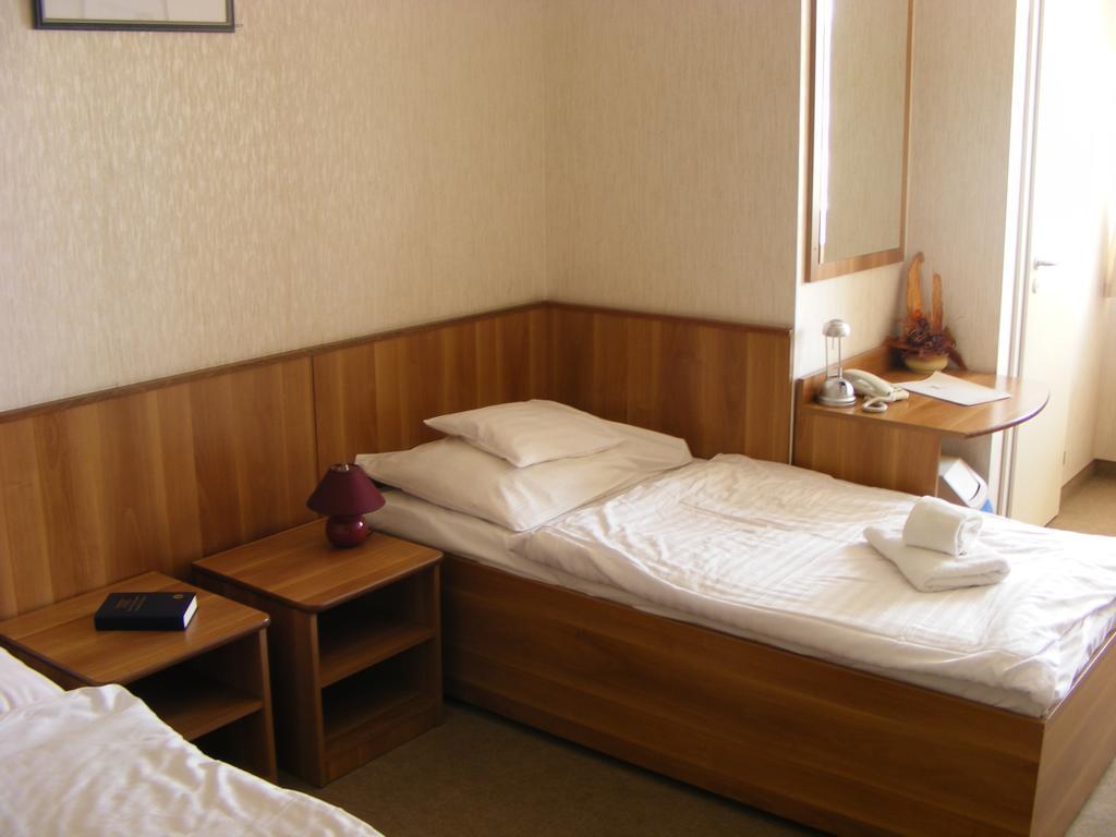 Hary Hotel Κεσκεμέτ Δωμάτιο φωτογραφία