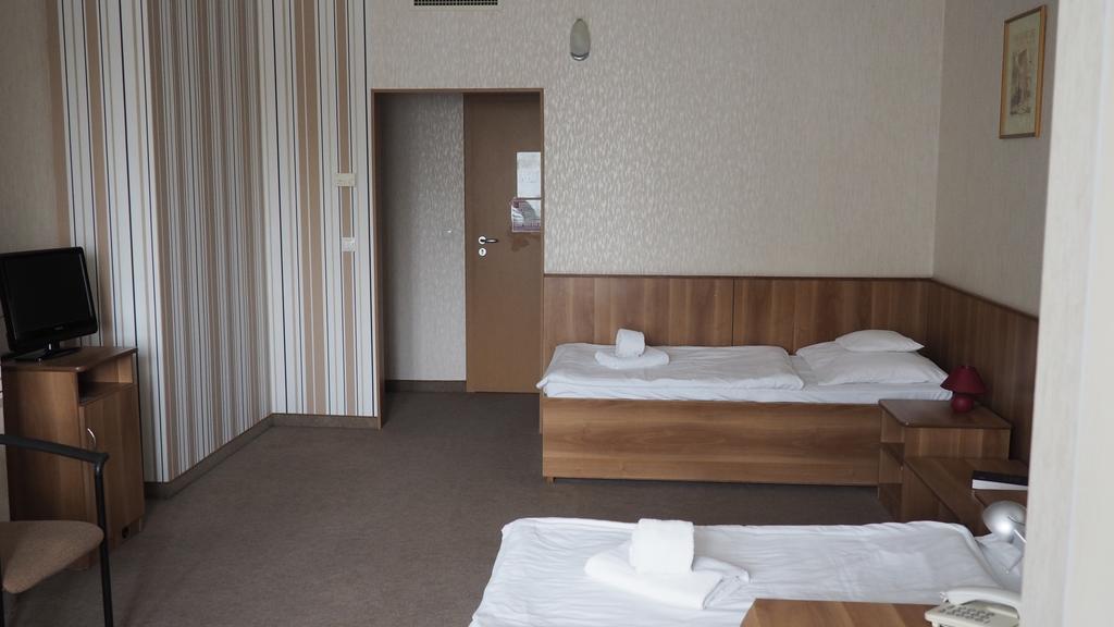 Hary Hotel Κεσκεμέτ Δωμάτιο φωτογραφία